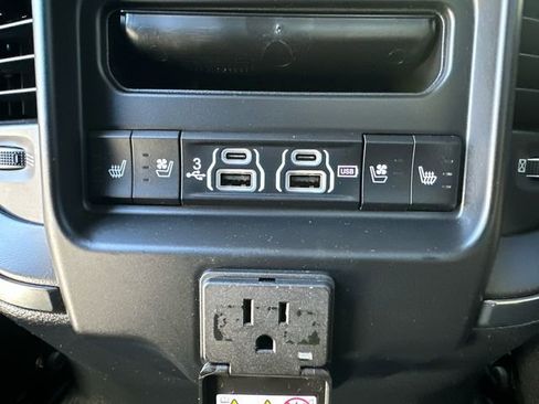 Used 2019 RAM 1500 Limited image 16