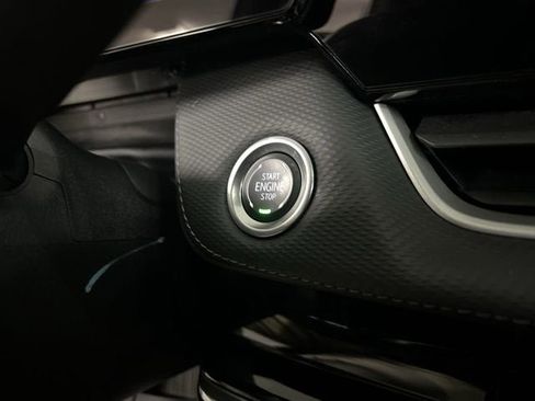 Certified 2025 Chevrolet Equinox LT image 17