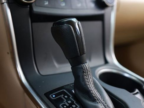 Used 2015 Toyota Camry LE image 40