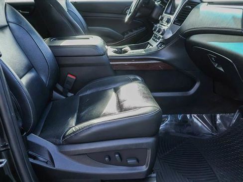 Used 2018 GMC Yukon SLT image 29
