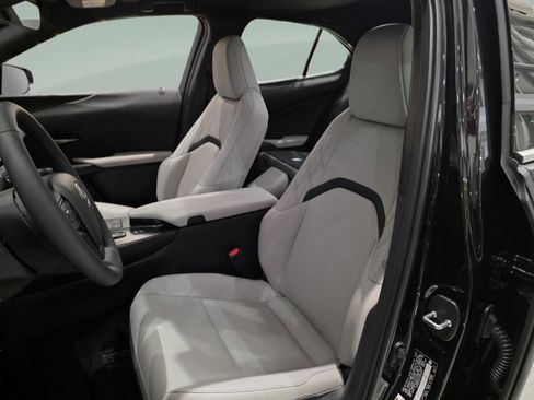 New 2025 Lexus UX 300h FWD image 19