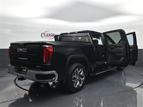 Used 2022 GMC Sierra 1500 SLT image 33