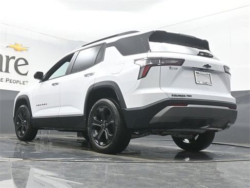 New 2026 Chevrolet Equinox LT w/ Convenience Package II image 5