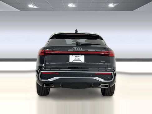 Used 2025 Audi Q5 Premium Plus w/ Premium Plus AWD/4WD image 10