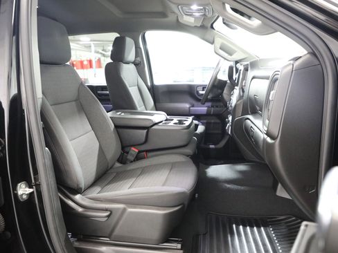 Certified 2024 Chevrolet Silverado 2500 Custom w/ Custom Value Package image 12