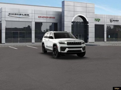 New 2026 Jeep Grand Cherokee L Limited w/ Limited Altitude Package AWD/4WD image 16