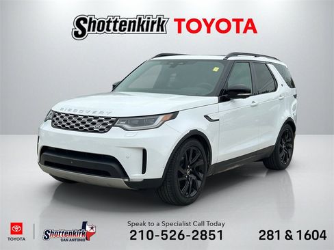 Used 2025 Land Rover Discovery S image 1