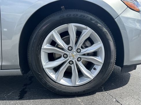 Used 2025 Chevrolet Malibu LT image 12