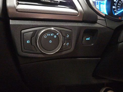Used 2020 Ford Fusion SE w/ Equipment Group 151A FWD image 31