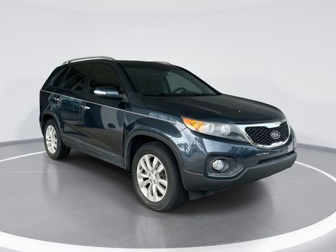 Used 2011 Kia Sorento LX w/ Convenience Pkg FWD image 42