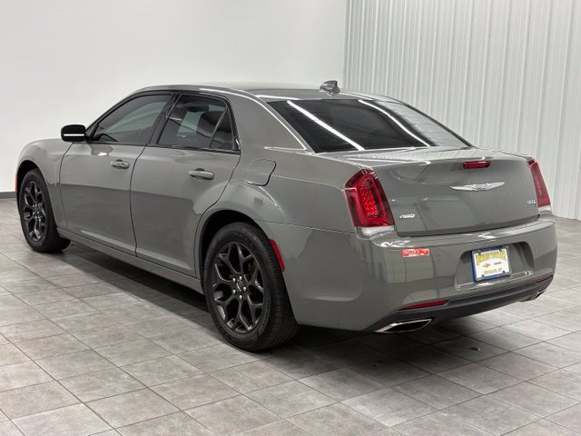 Used 2019 Chrysler 300 S AWD/4WD image 4