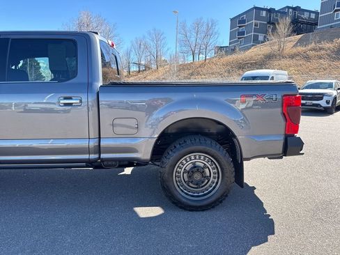 Certified 2022 Ford F350 Platinum image 32