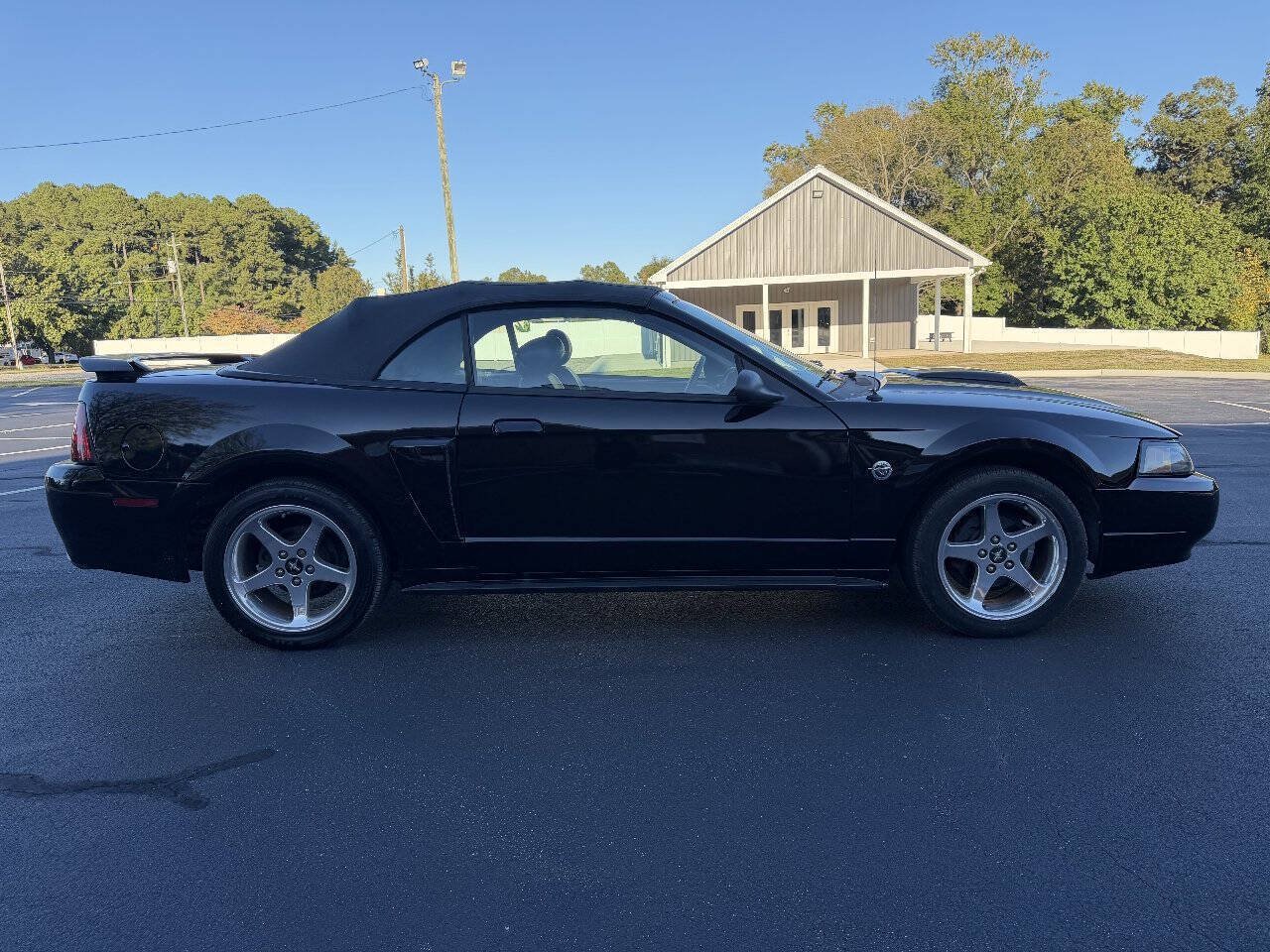 Used 2004 Ford Mustang GT RWD image 17