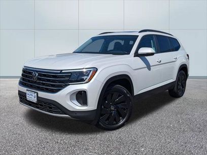 Certified 2026 Volkswagen Atlas SE w/ Panoramic Sunroof Package