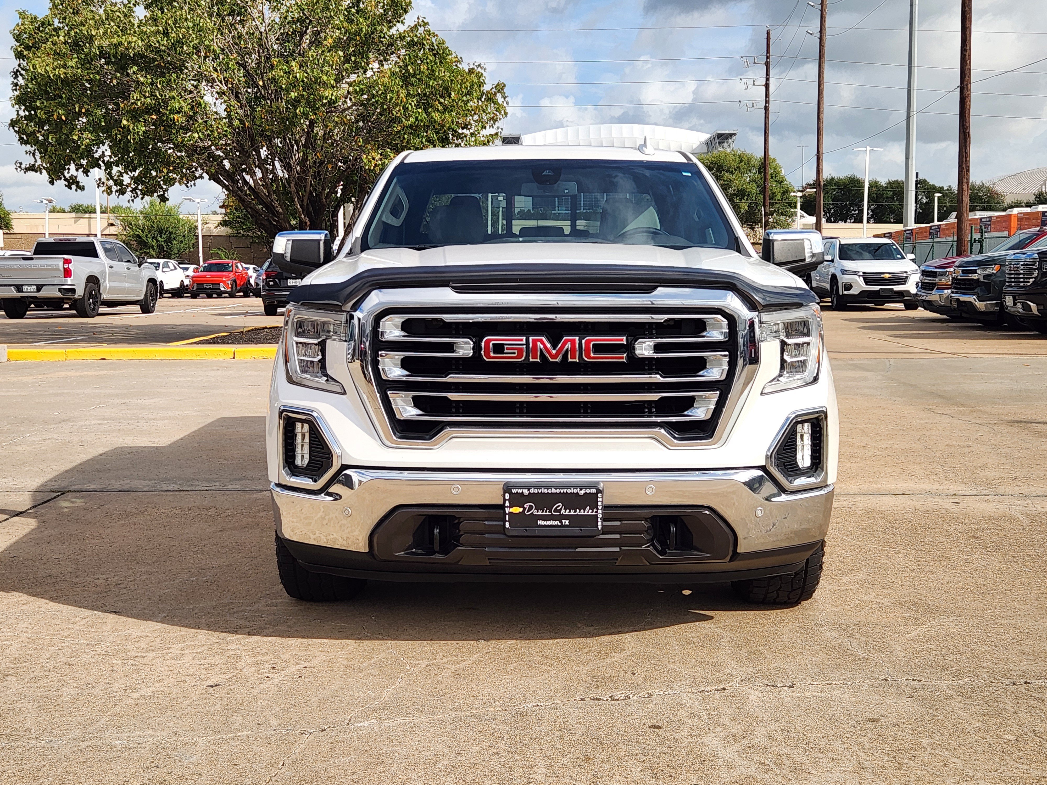 Used 2020 GMC Sierra 1500 SLT RWD image 3