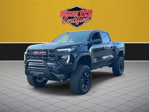 Used 2023 GMC Canyon AT4 w/ AT4 Premium Package AWD/4WD image 2