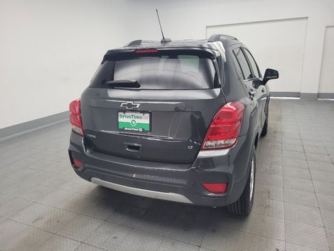 Used 2020 Chevrolet Trax LT w/ LT Convenience Package FWD image 7