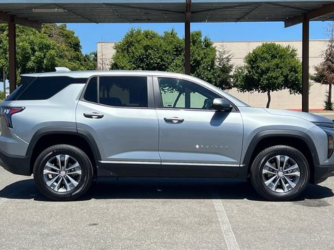 Used 2025 Chevrolet Equinox LT image 8