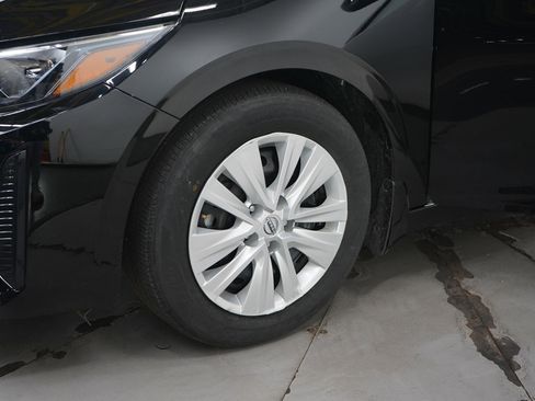 Used 2024 Nissan Sentra S image 25