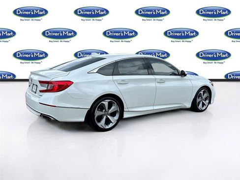 Used 2018 Honda Accord Touring image 7