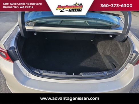 Used 2024 MAZDA MAZDA3 s image 19