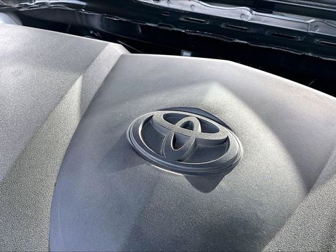 Used 2023 Toyota Camry SE image 30