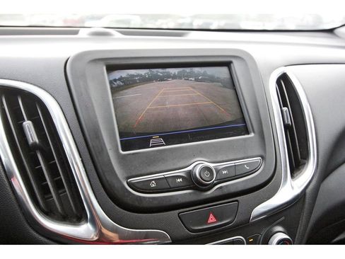 Used 2020 Chevrolet Equinox LT image 24