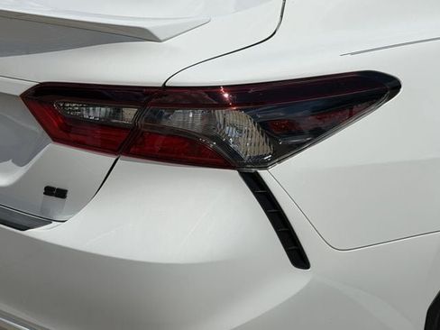 Used 2024 Toyota Camry SE FWD image 8