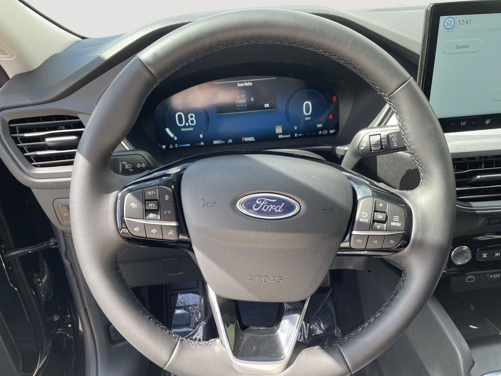 Used 2026 Ford Escape Platinum w/ Premium Technology Package AWD/4WD image 29
