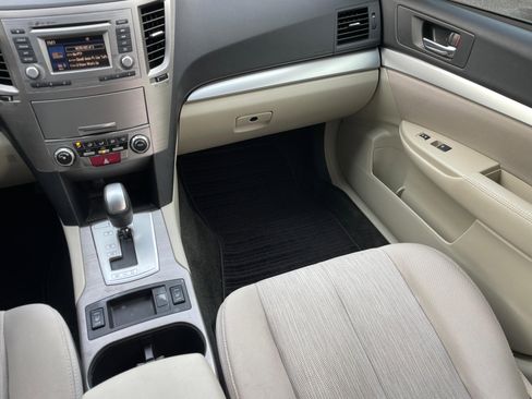Used 2014 Subaru Legacy 2.5i Premium image 16