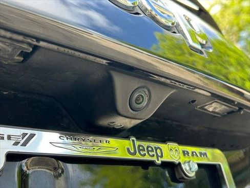 Certified 2022 Jeep Grand Cherokee Laredo E RWD image 33