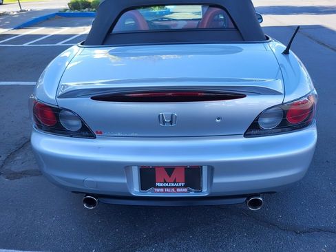 Used 2002 Honda S2000 image 11