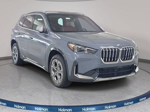 Used 2023 BMW X1 xDrive28i w/ Convenience Package AWD/4WD image 4