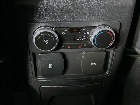 Used 2024 Ford Explorer Limited image 26