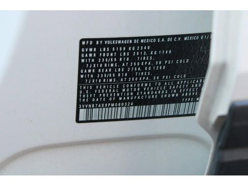 Used 2023 Volkswagen Tiguan SE image 20