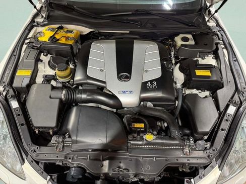 Used 2004 Lexus SC 430 Convertible image 31