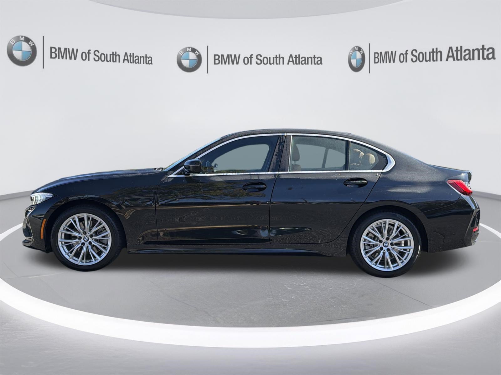 Certified 2024 BMW 330i Sedan w/ Premium Package RWD image 24