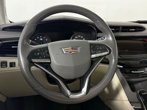 Used 2021 Cadillac XT6 Premium Luxury FWD image 25