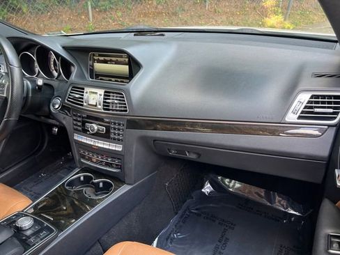 Used 2015 Mercedes-Benz E 550 Cabriolet image 17