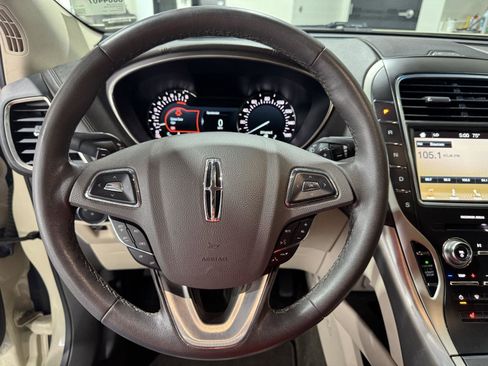 Used 2018 Lincoln MKX Premiere AWD/4WD image 11