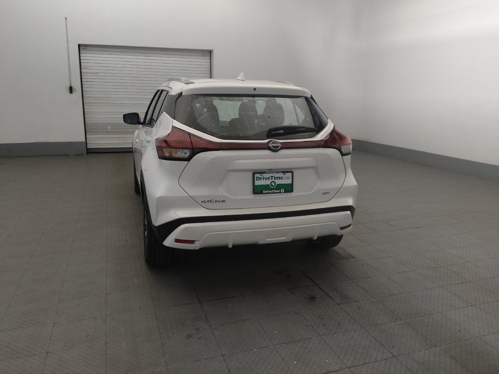 Used 2024 Nissan Kicks SV FWD image 6
