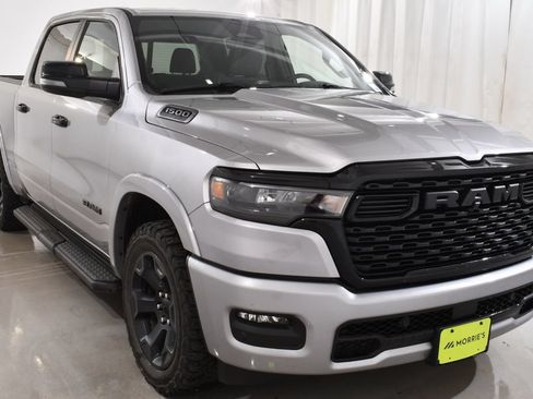 Used 2025 RAM 1500 Big Horn AWD/4WD image 4