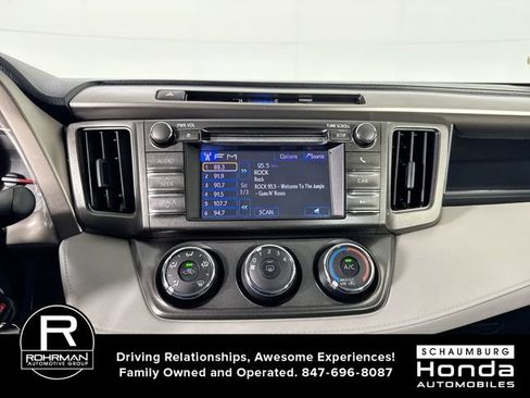 Used 2013 Toyota RAV4 LE FWD image 9