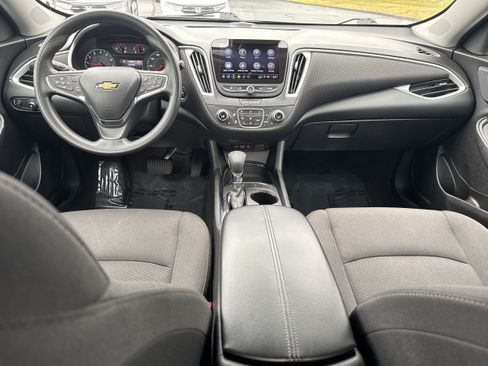 Used 2024 Chevrolet Malibu LT FWD image 11