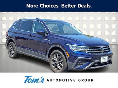 Used 2023 Volkswagen Tiguan SE w/ Panoramic Sunroof Package