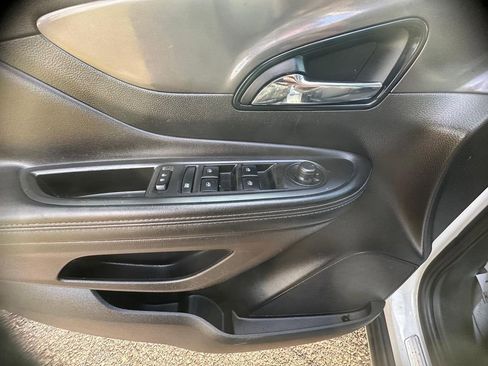 Used 2020 Buick Encore Preferred w/ Safety Package image 16