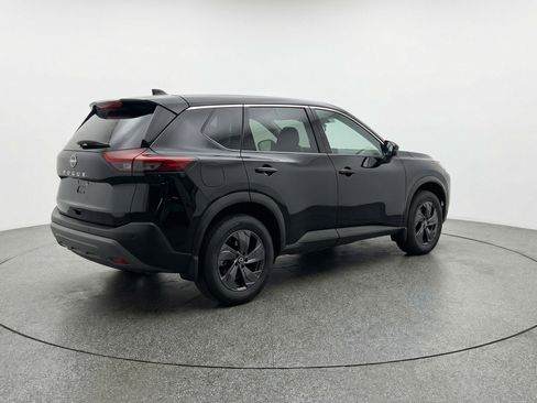 Used 2025 Nissan Rogue SV FWD image 9