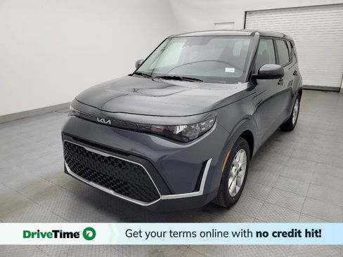 Used 2025 Kia Soul LX image 1