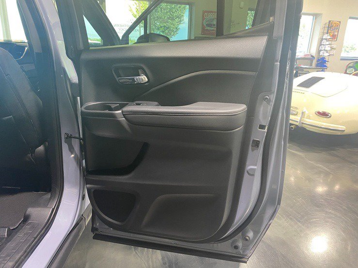 Used 2023 Honda Ridgeline Sport image 17