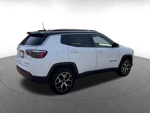 Used 2025 Jeep Compass Limited AWD/4WD image 15